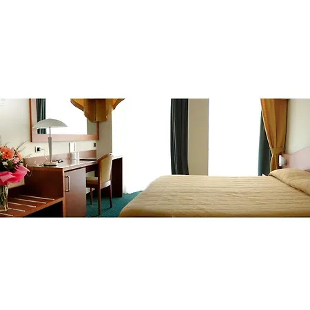 Capri 3s Hotel Bardolino
