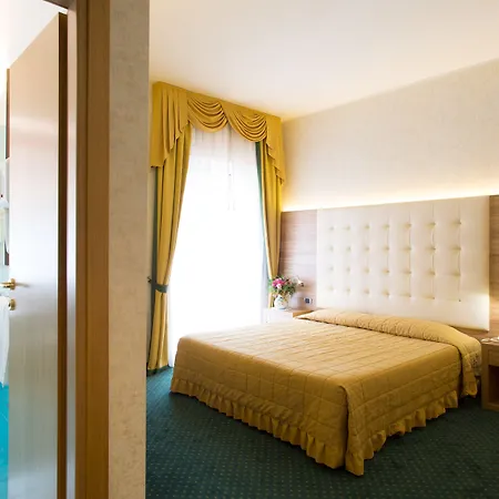 Hotel Capri Bardolino