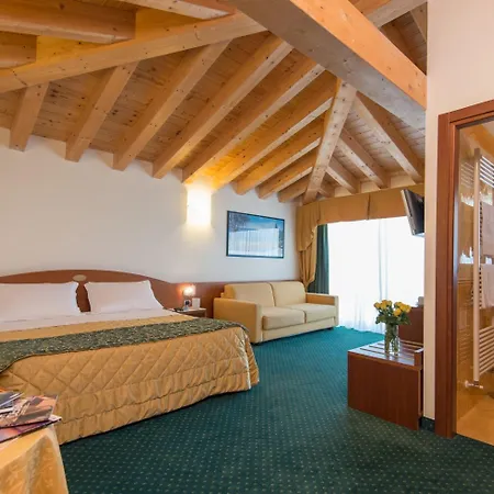 Capri Hotel Bardolino