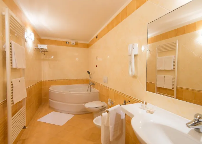 Capri 3s Hotell Bardolino