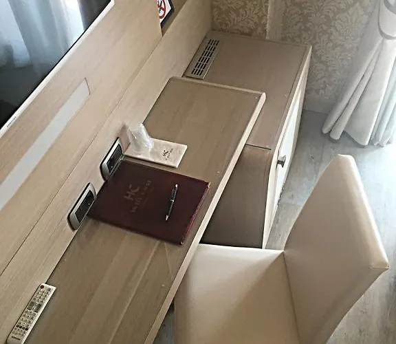 호텔 Capri 3s 3*